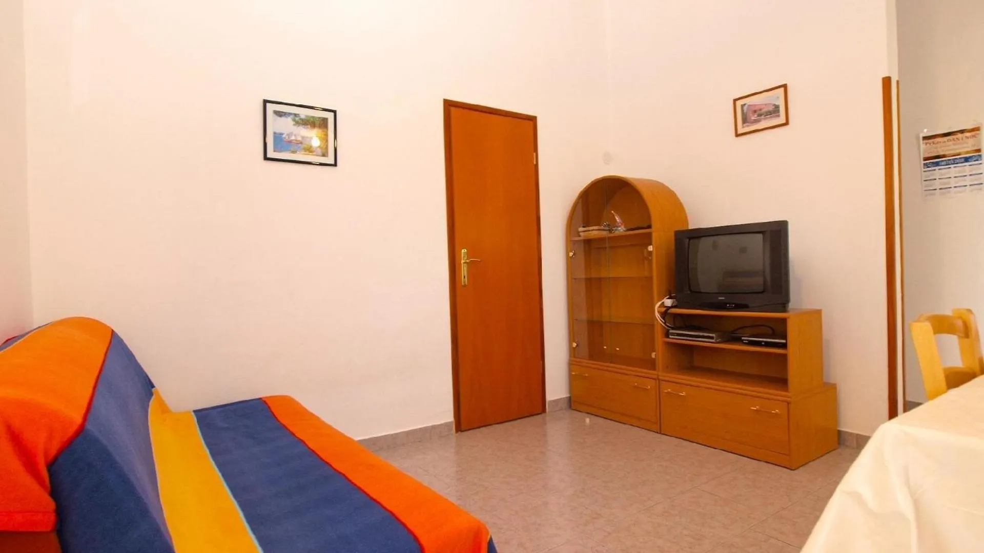 Apartment Ferienwohnung Fuer 4 Personen Ca 40 Qm In Banjole, Istrien Istrische Riviera Croatia