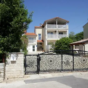  Apartament Domic